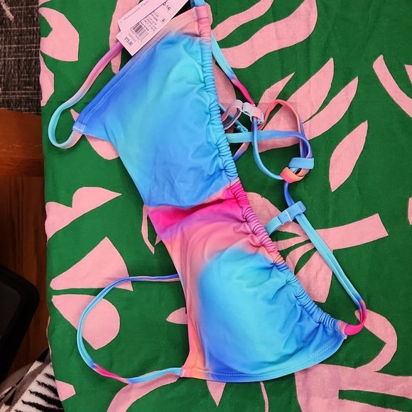 2 Wild Fable Bikini Tops Size Large - Picture 2 of 8